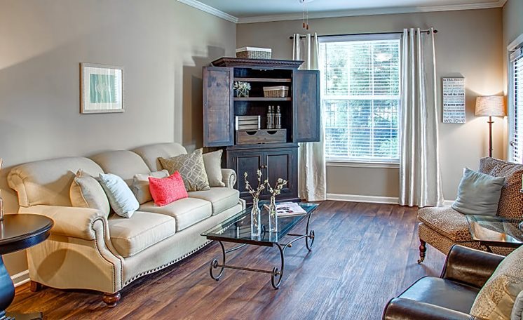 Centerville Manor Image 8