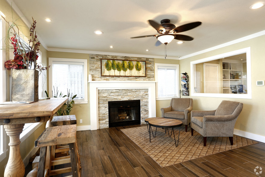 Quail Hill Apartments Image 33