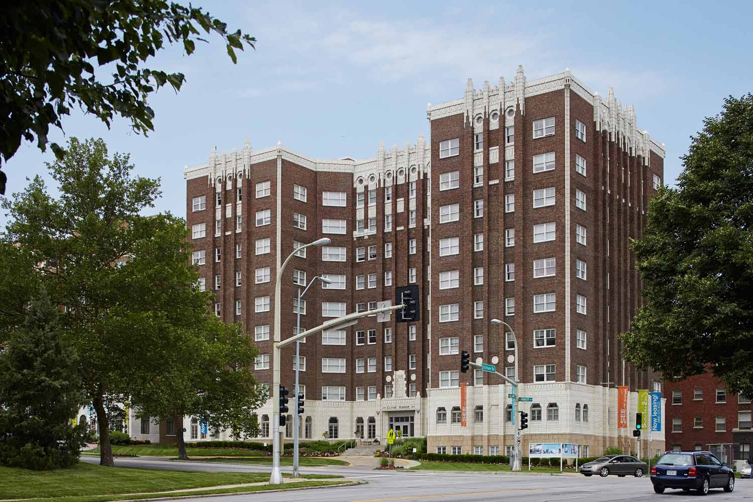 Clyde Manor Image 60