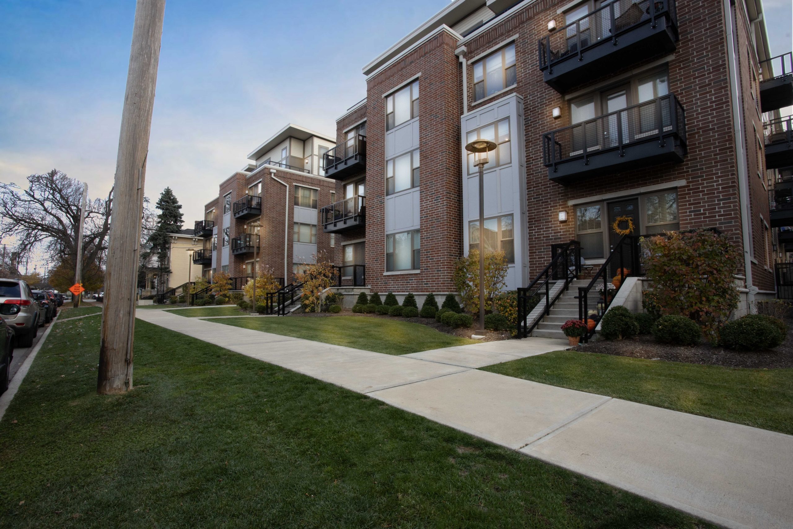 Clinton West Luxury Apartments Image 1