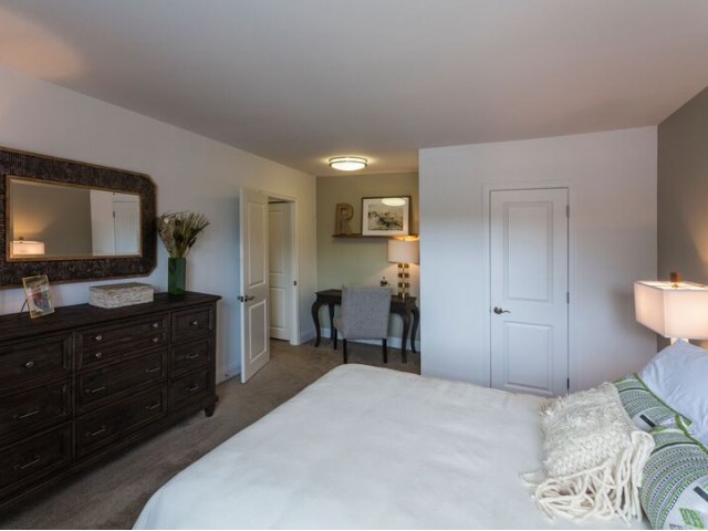 Regency Woods Image 8