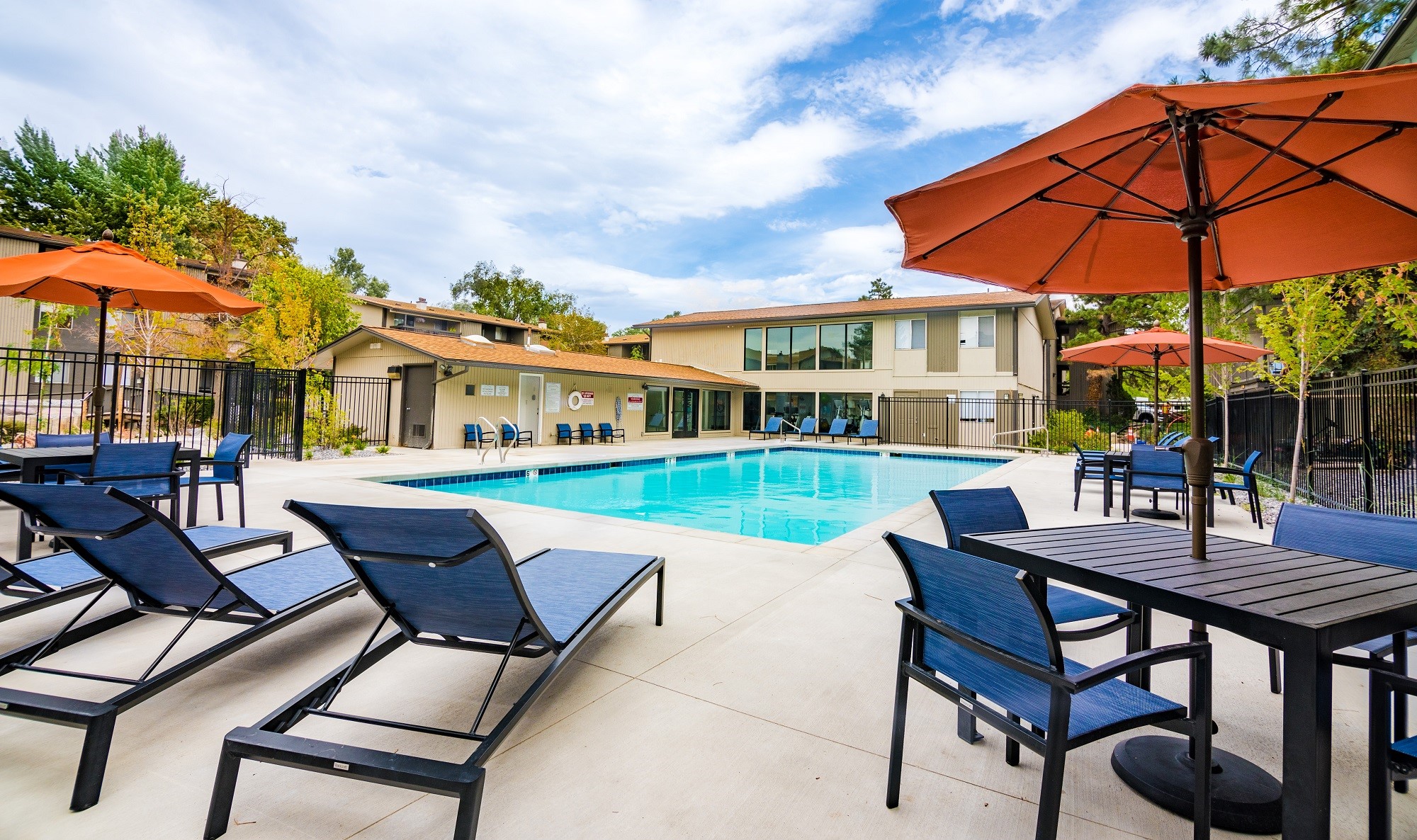 Country Lake Image 24