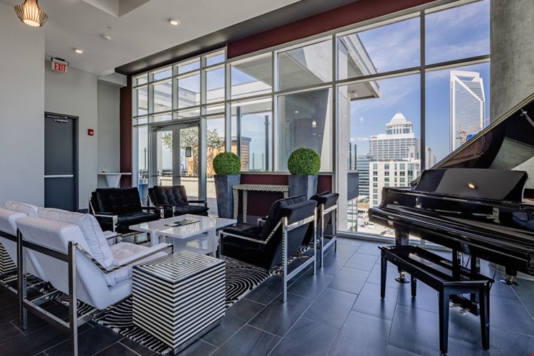 Uptown 550 on Brooklyn Image 7