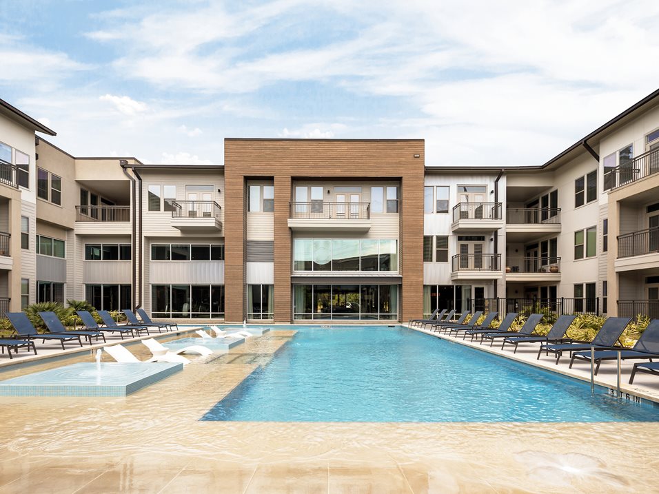 Tradehouse at Bulverde Marketplace Image 5