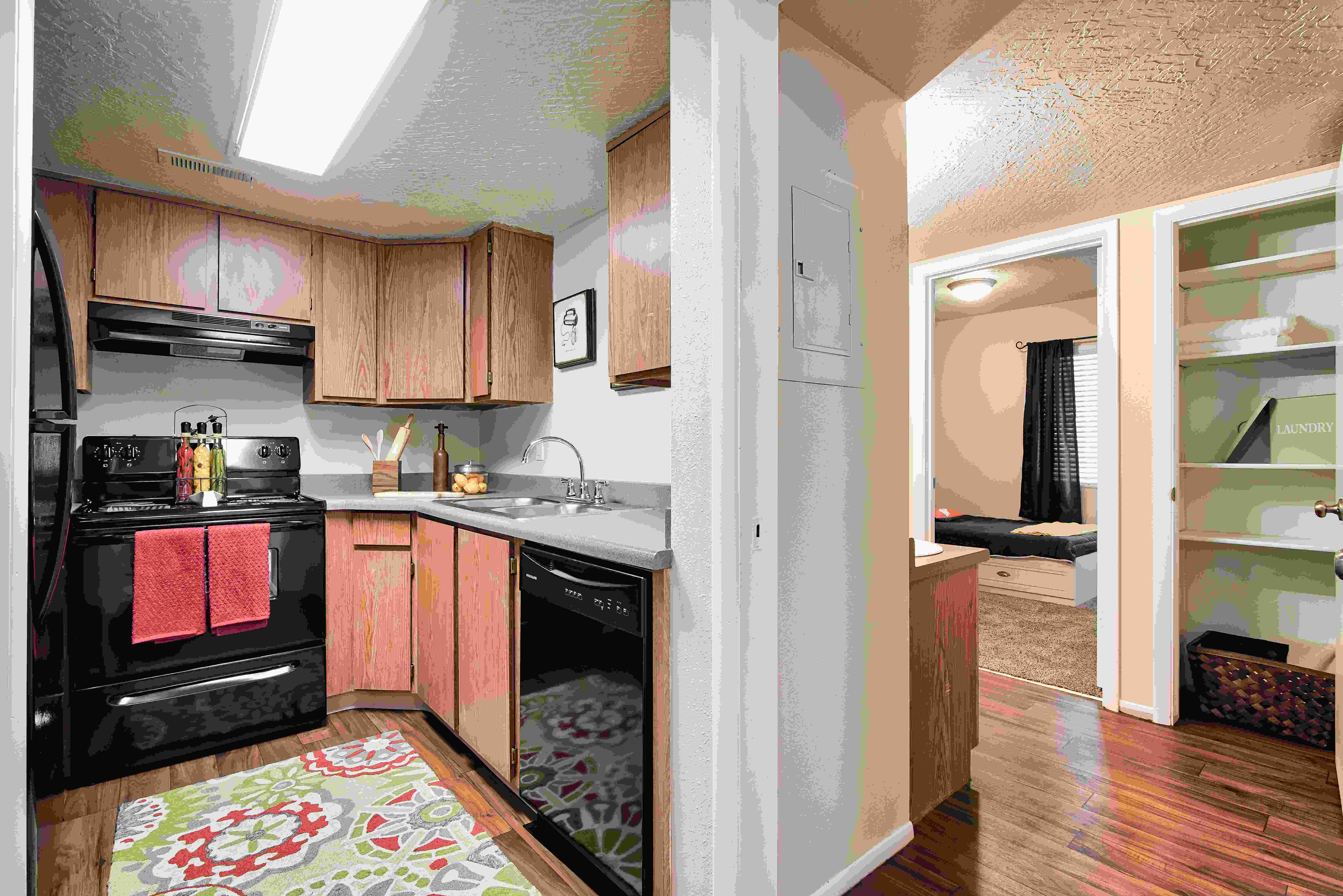 Cherry Creek Apartments Image 29