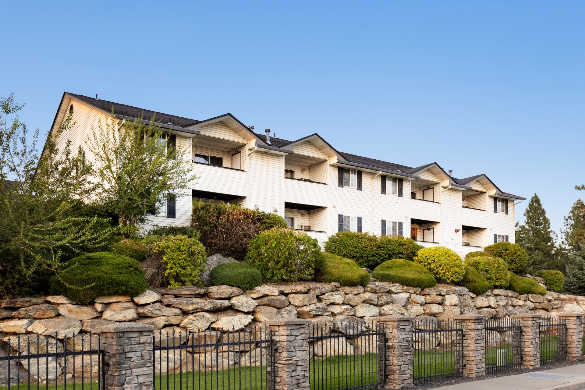 Eagle Rock Image 24