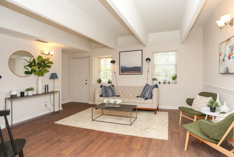 Dwell @ the View Image 5