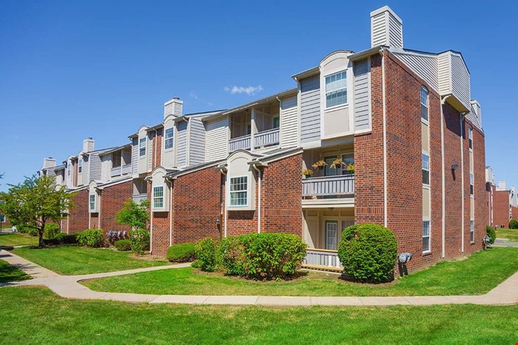 Fairlane Meadows Apartments And Townhomes Dearborn