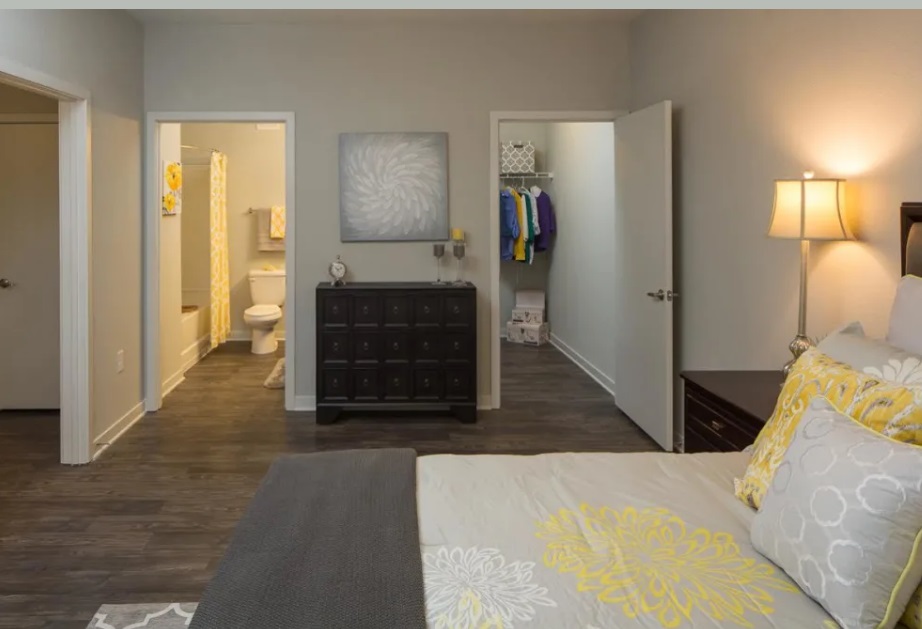 West Woods Haven Image 11