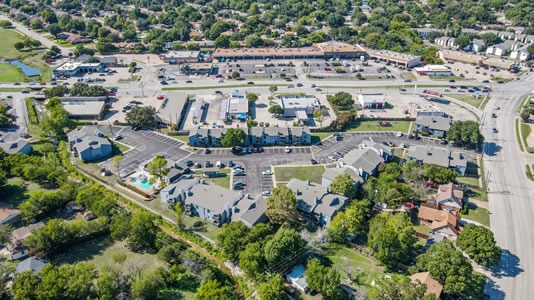 Dakota Apartments Image 6