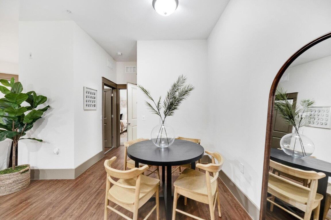 Varela Westshore Apartments Image 35