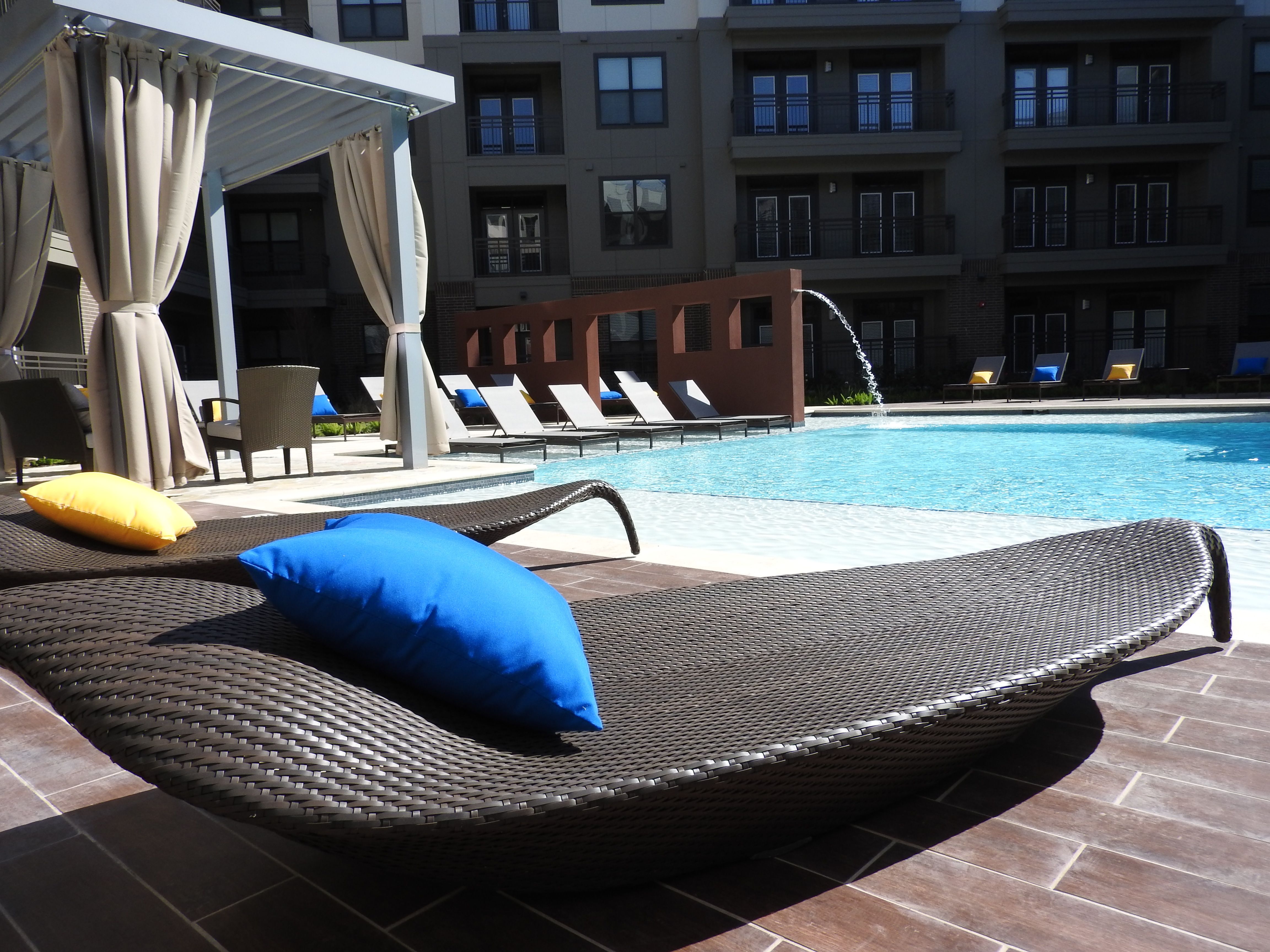 Pool Lounge