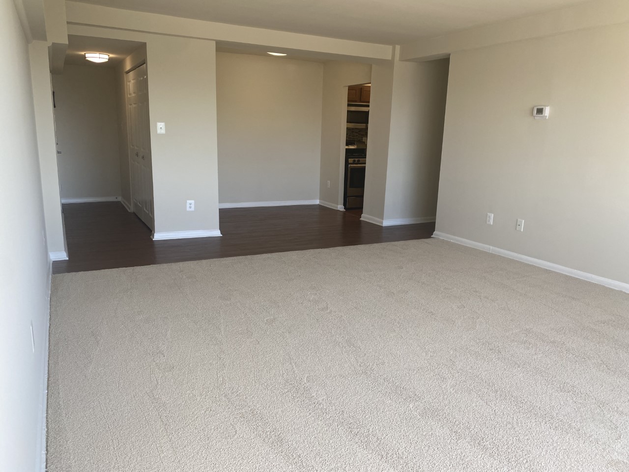Silver Spring Towers Image 20