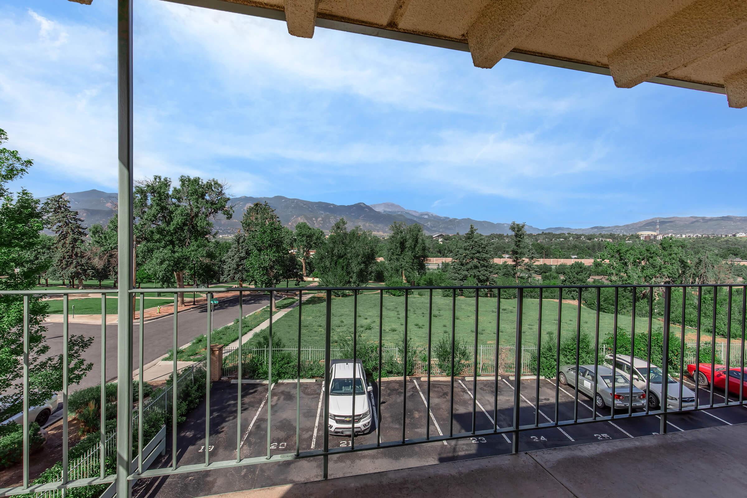 Boulder Crescent Image 54