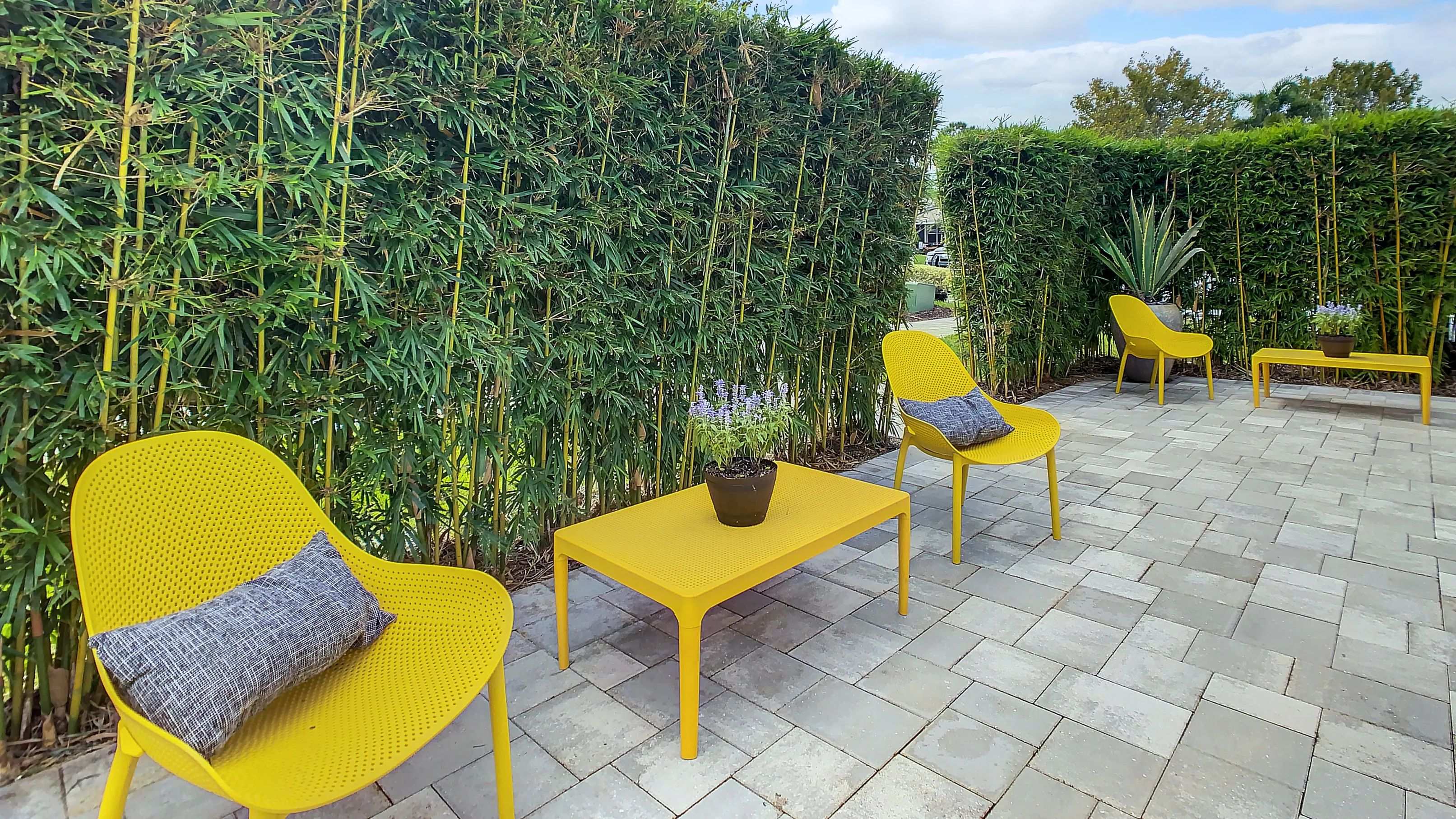 Read a book or connect with neighbors at one of our inviting outdoor seating areas. 