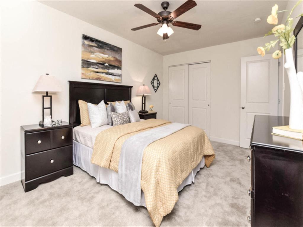 Stanford Place Image 10