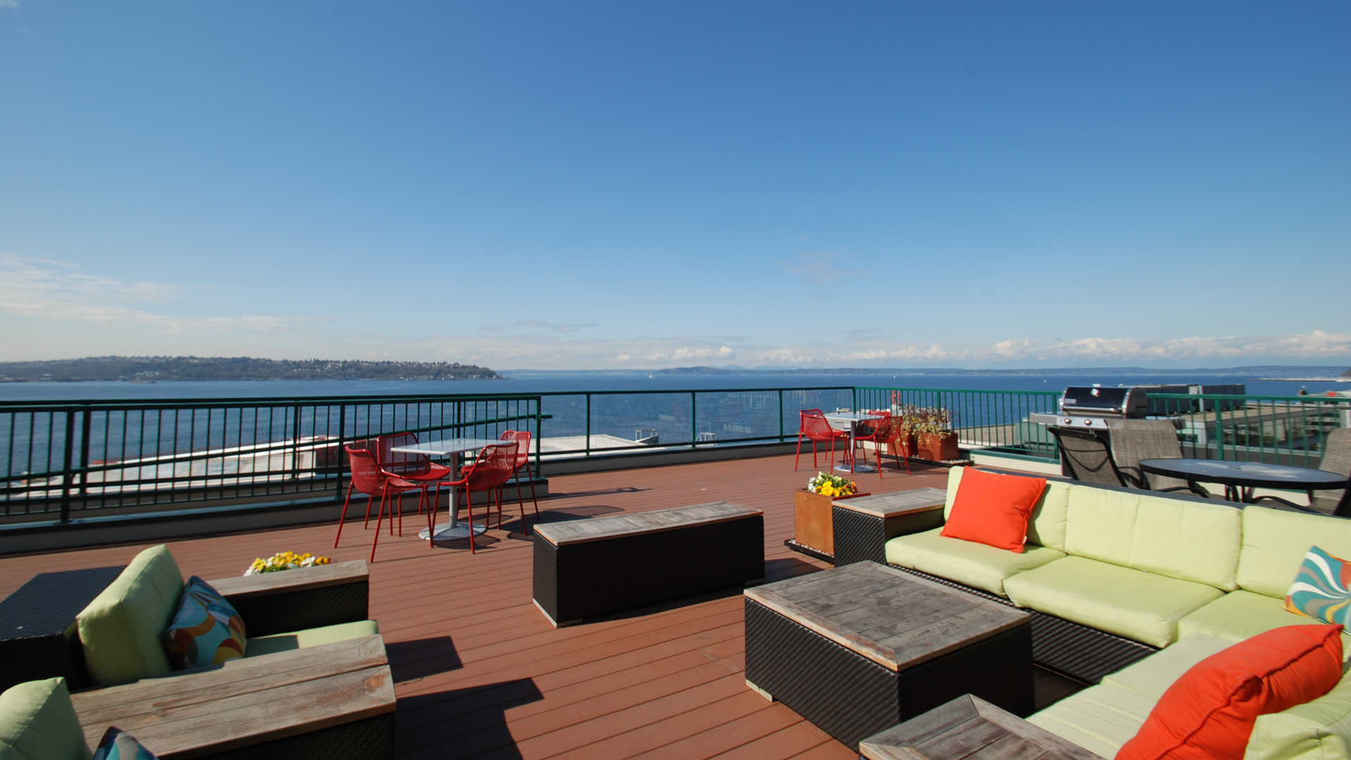 2300 Elliott Image 20