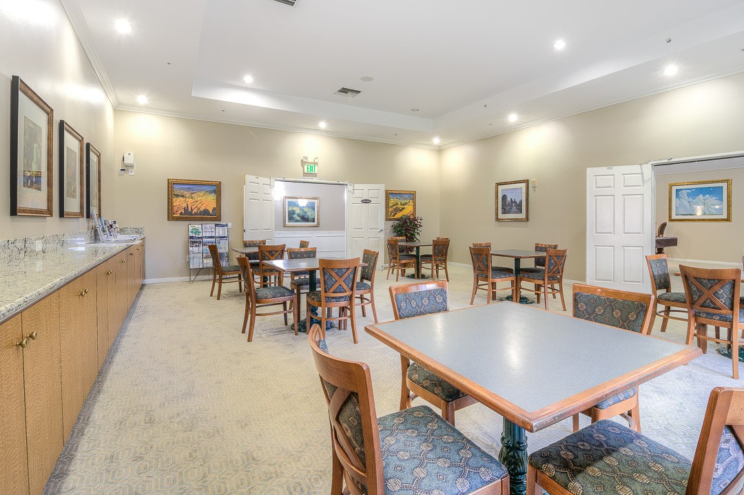 Palm Island Senior Apartment Homes Image 16