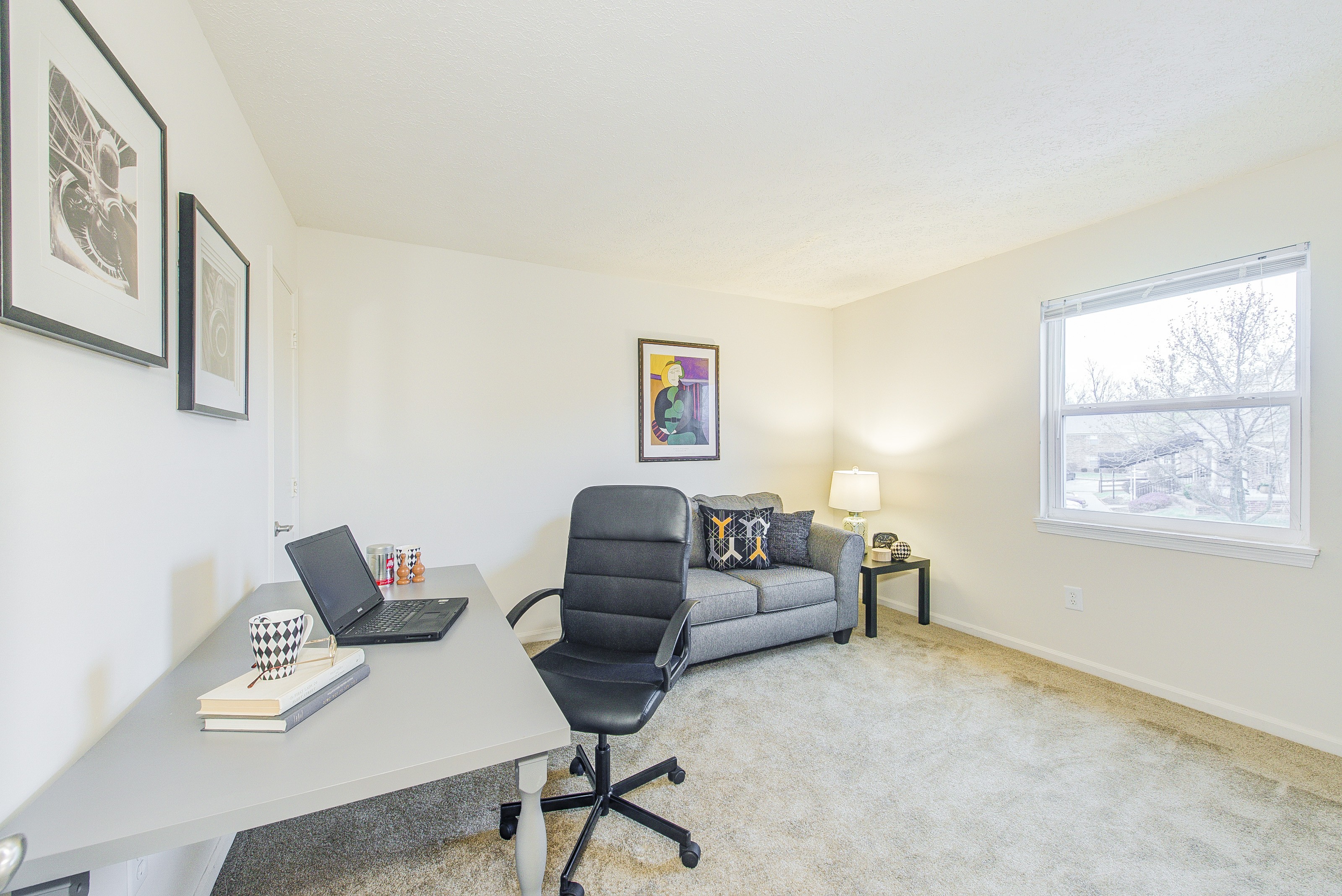 College Courts of Nora Image 8