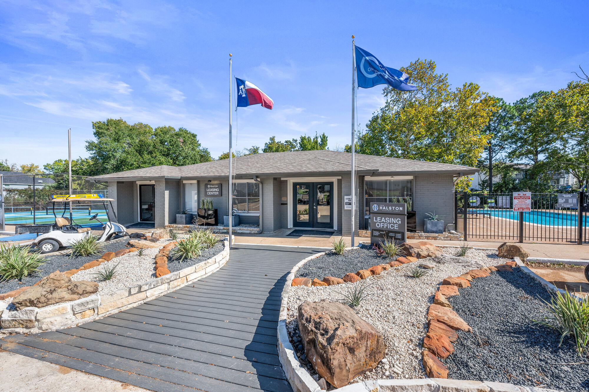 The Halston Image 10