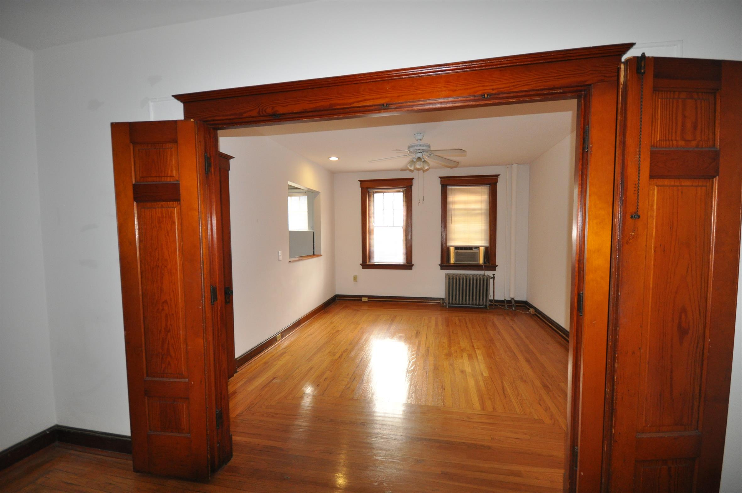 Hyde Park San Carlos Image 2