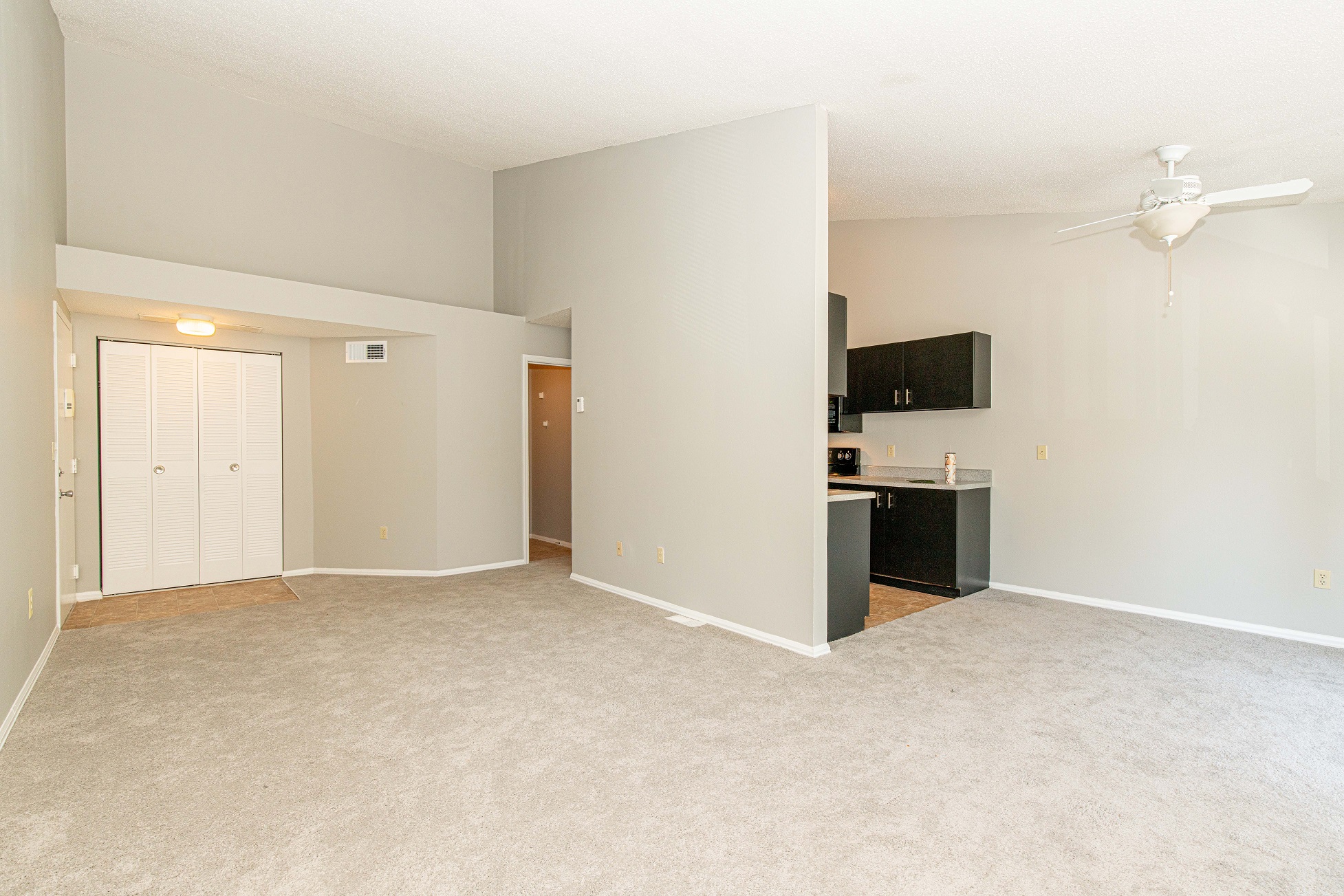 Waterford Manors Image 15