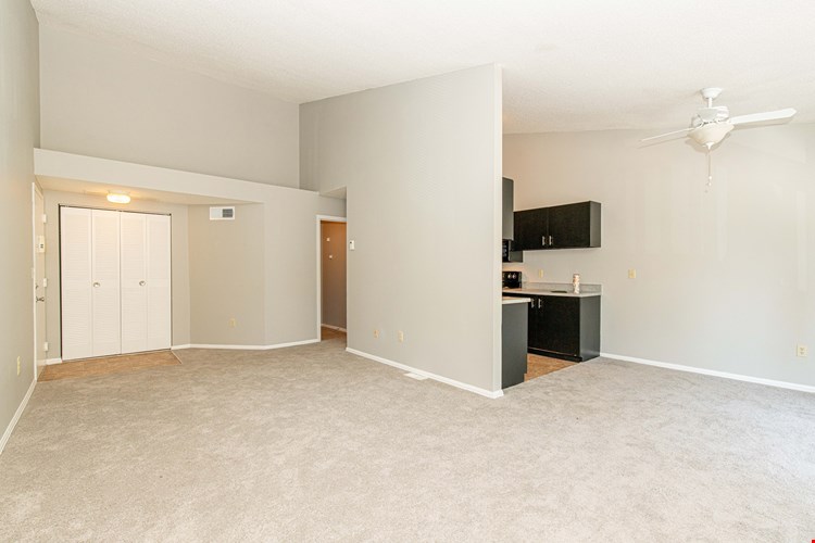 Waterford Manors Image 15