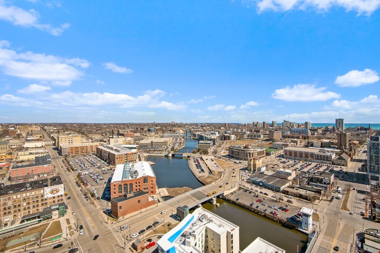 The Moderne Image 21