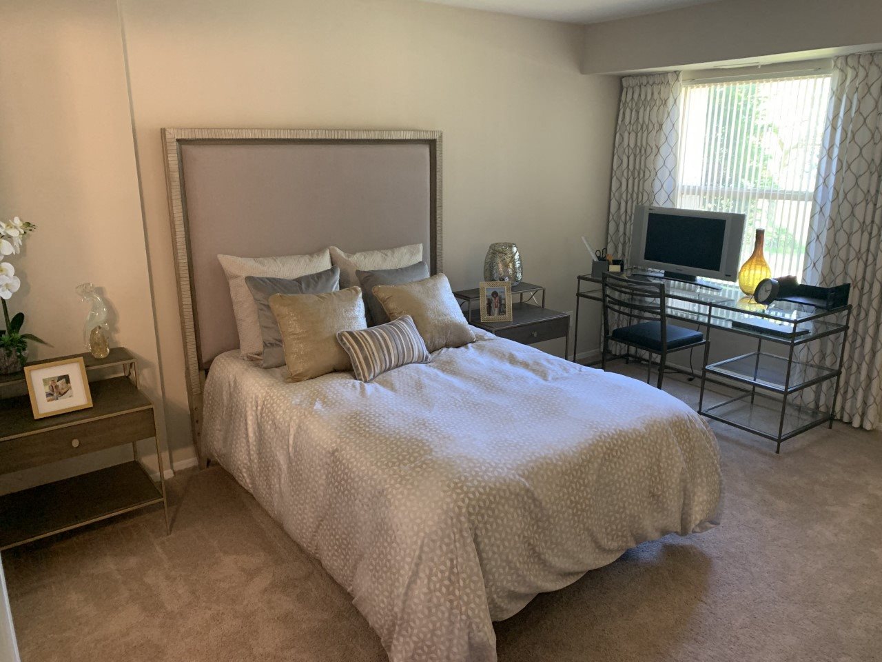 Harbour Village Image 9