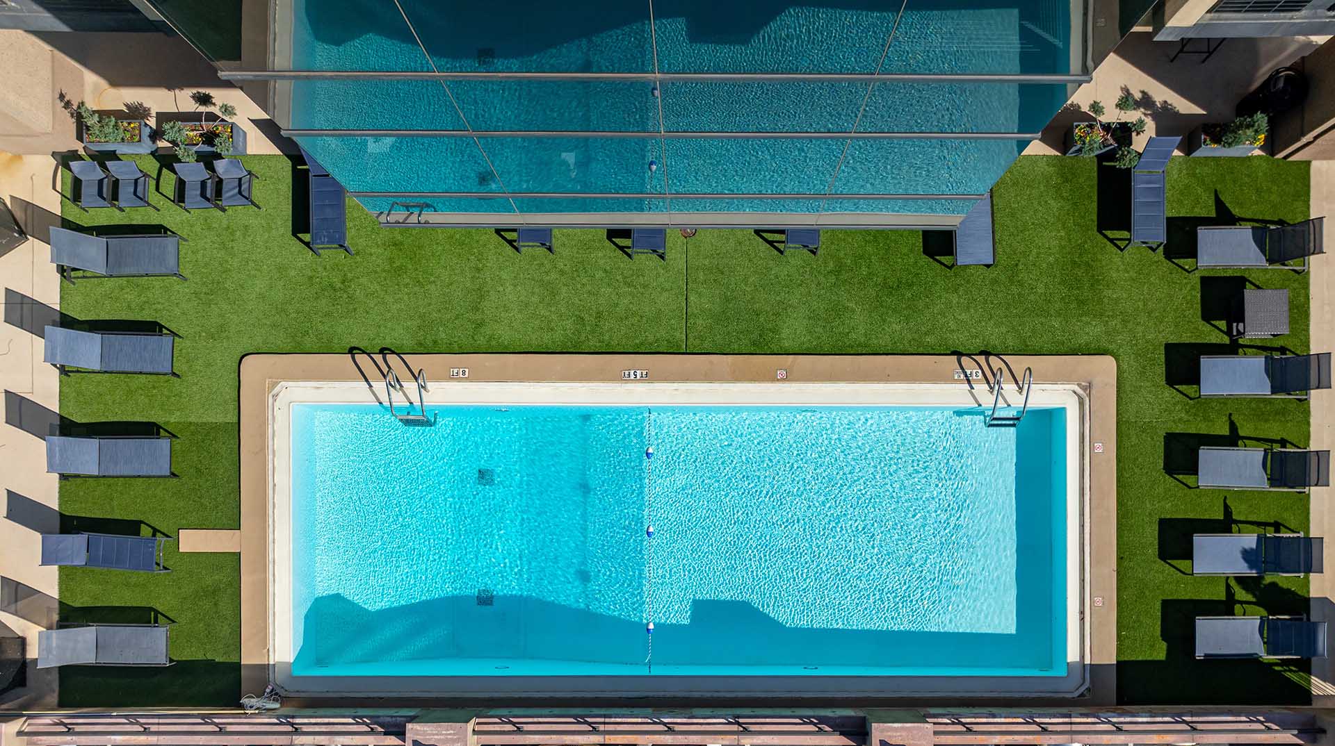 Arts Center Tower Apartments Image 26