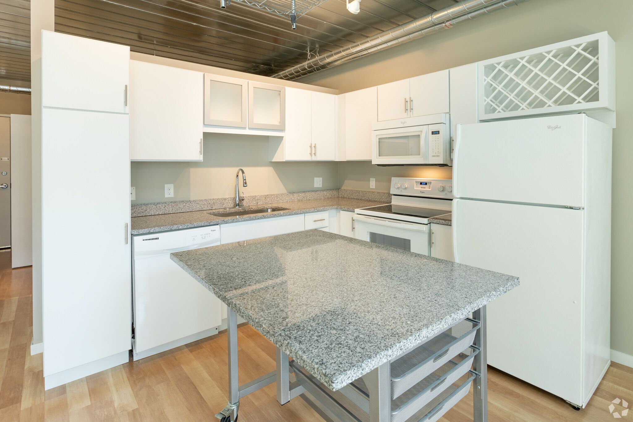 Ann Arbor City Club Apartments Image 8