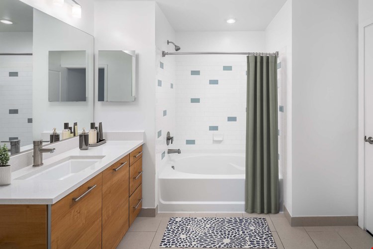 Camden South Capitol Image 8