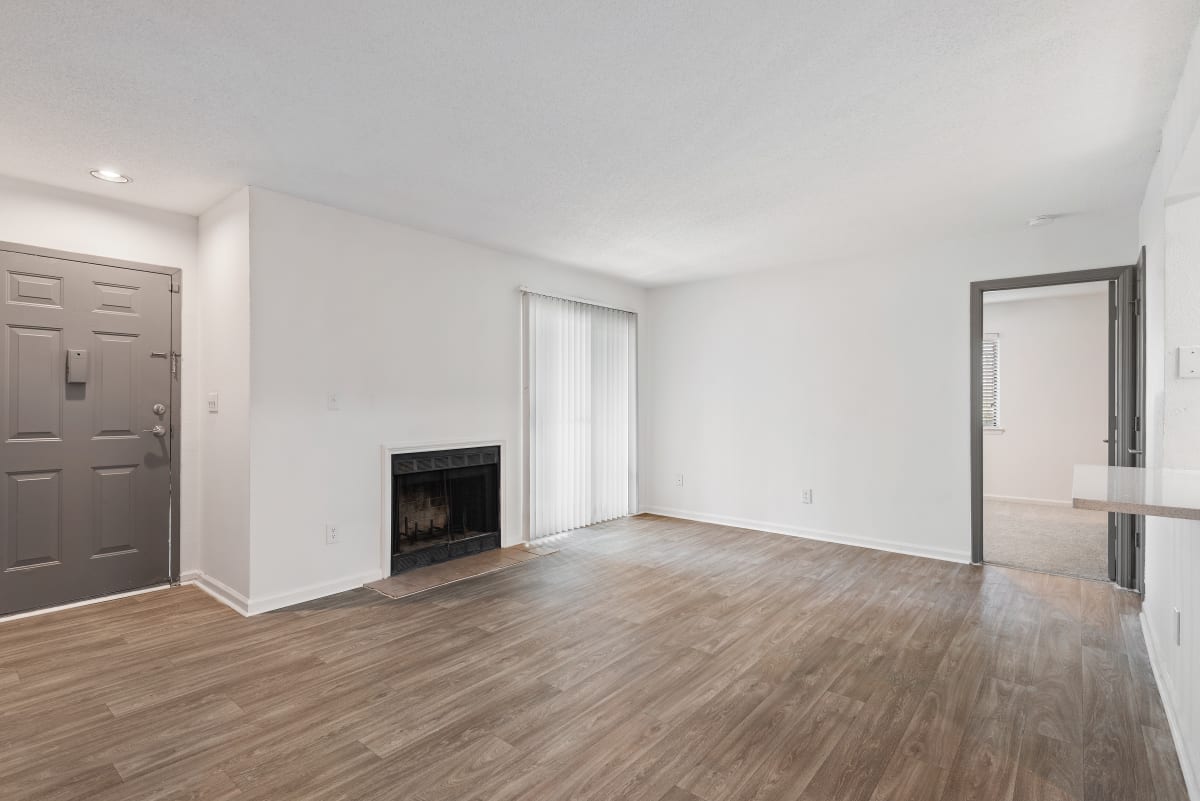 1900 Rosemont Image 17