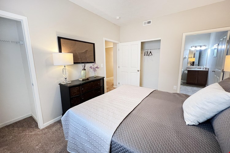 The Residences at Liberty Crossing Image 40