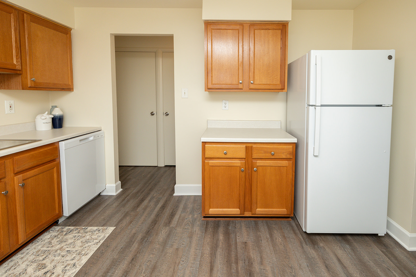 Security Park Apartments Image 9