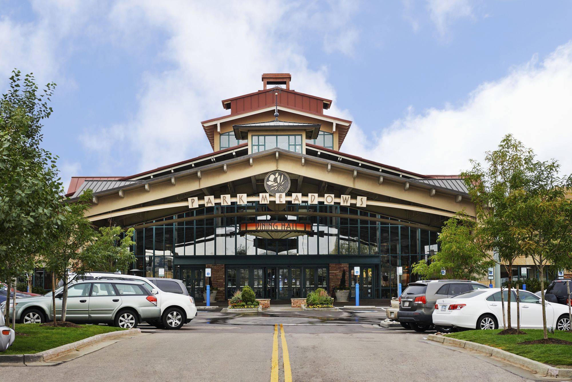 Camden Lincoln Station Image 48