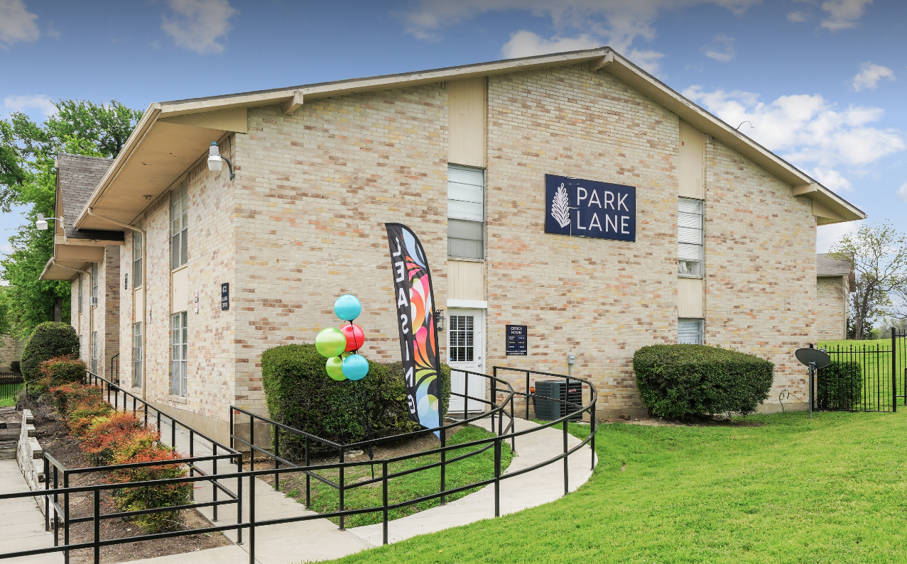 Park Lane Terrace Image 1