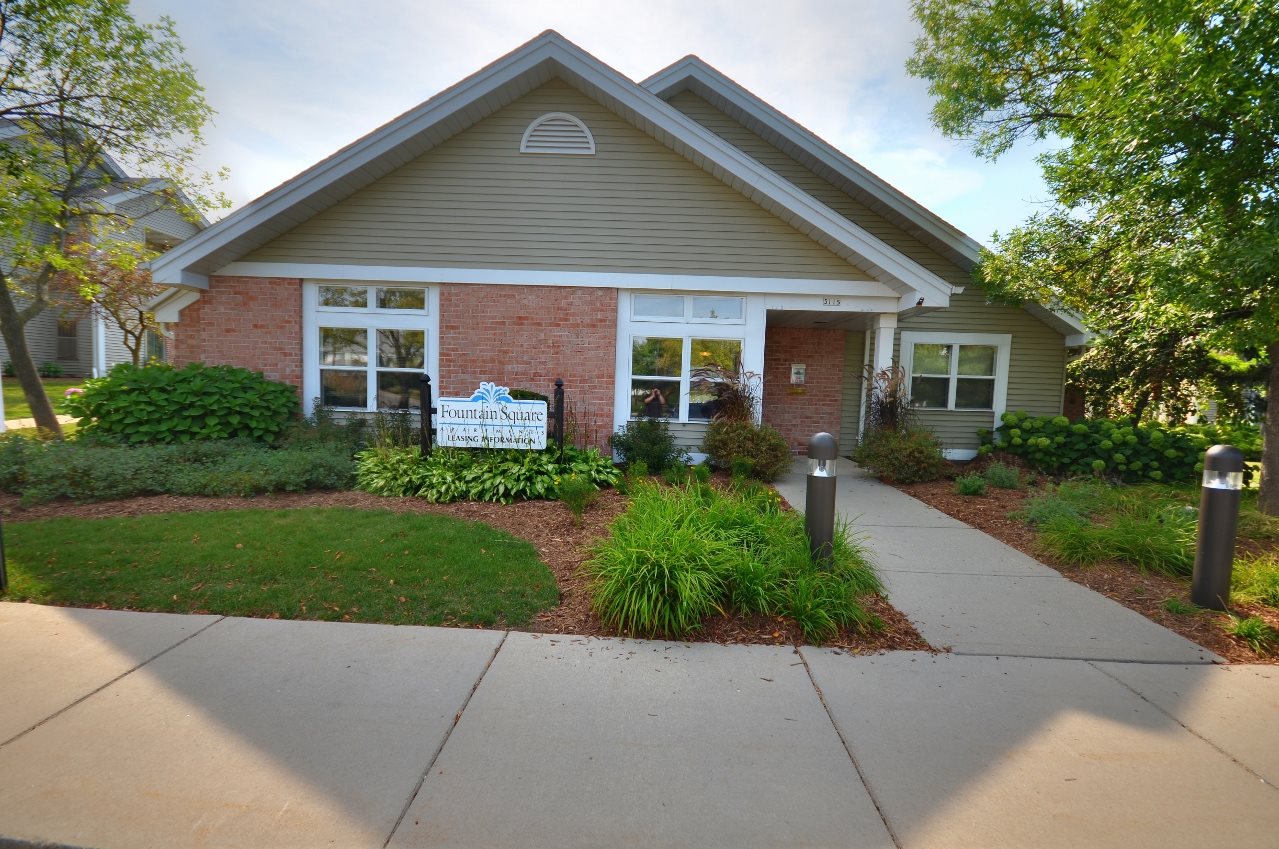 Fountain Square Image 3