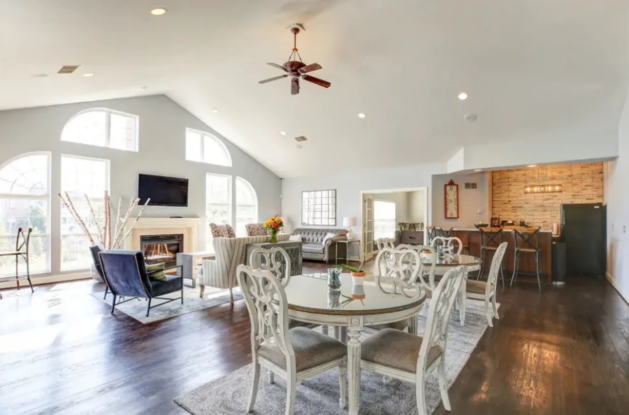 Charleston Pines Image 3