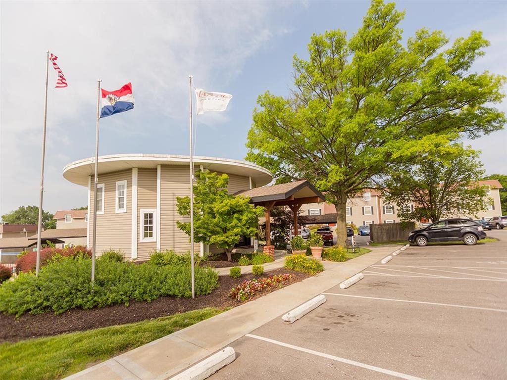 Latitude 72 Image 11