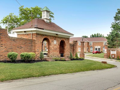Colonial Park Townhomes Image 16