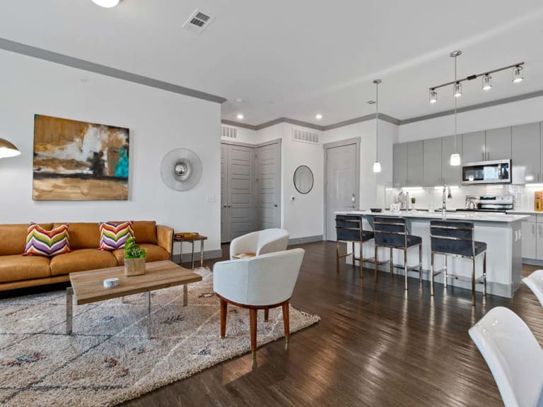 Reveal Skyline Image 37