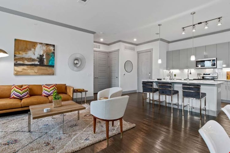 Reveal Skyline Image 37