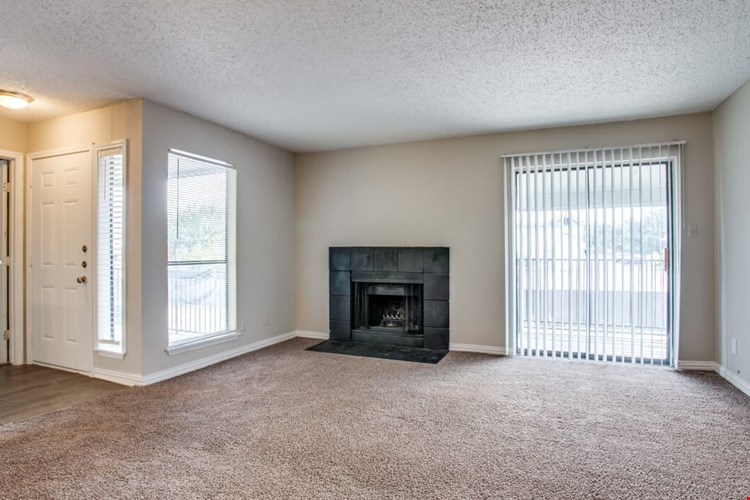 Decker Apartment Homes Image 11