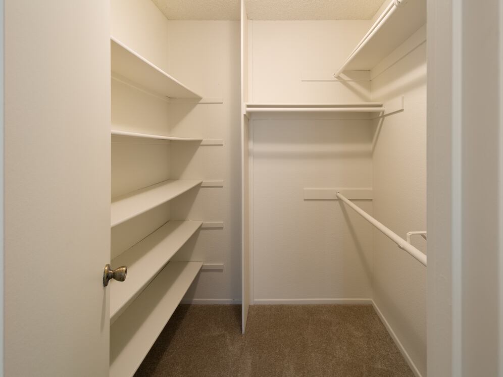 Walk-in closet