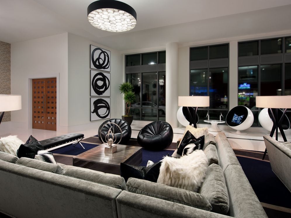 Resident lounge with common area seating