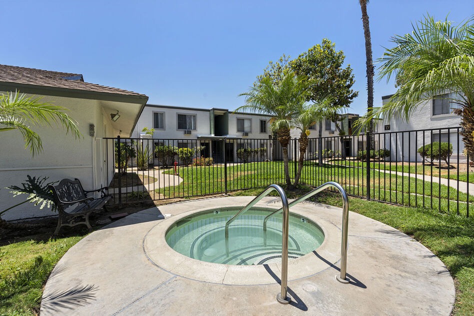 Villas Apartments Image 2