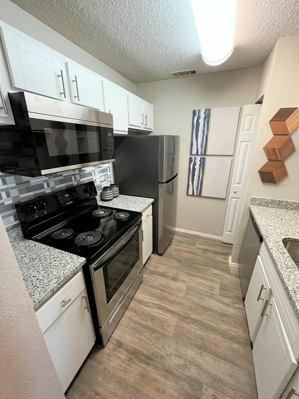 Lyric on Bell Image 8