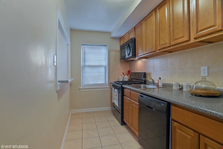 The Gardens at Raritan Image 19