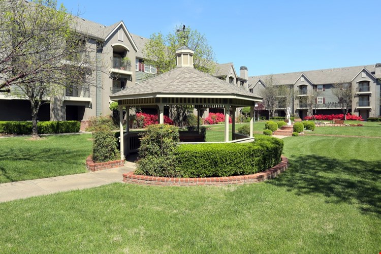 The Chesterfield Image 38